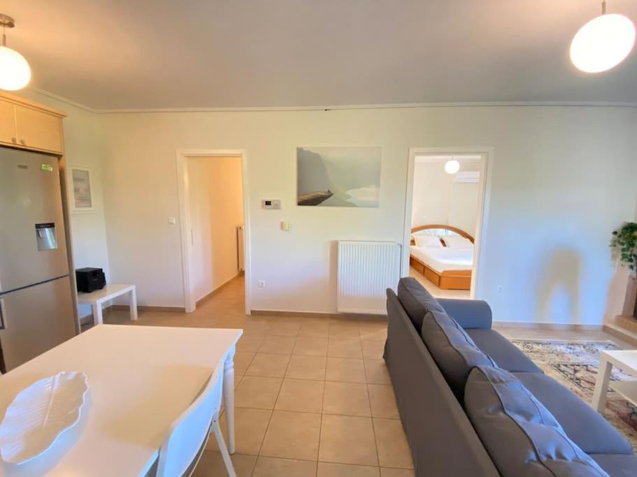 Cozy 2 Room Apartment With Garden Near Athens Air-Port Artemida  Exteriér fotografie