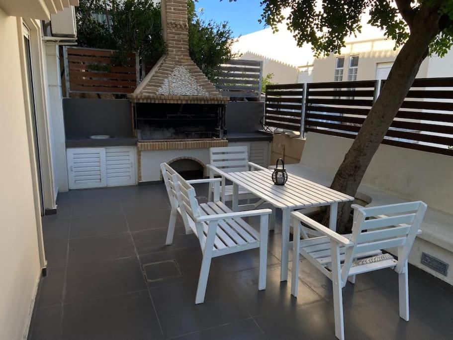 Cozy 2 Room Apartment With Garden Near Athens Air-Port Artemida  Exteriér fotografie